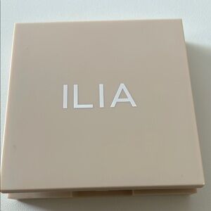 ILIA powder Compact